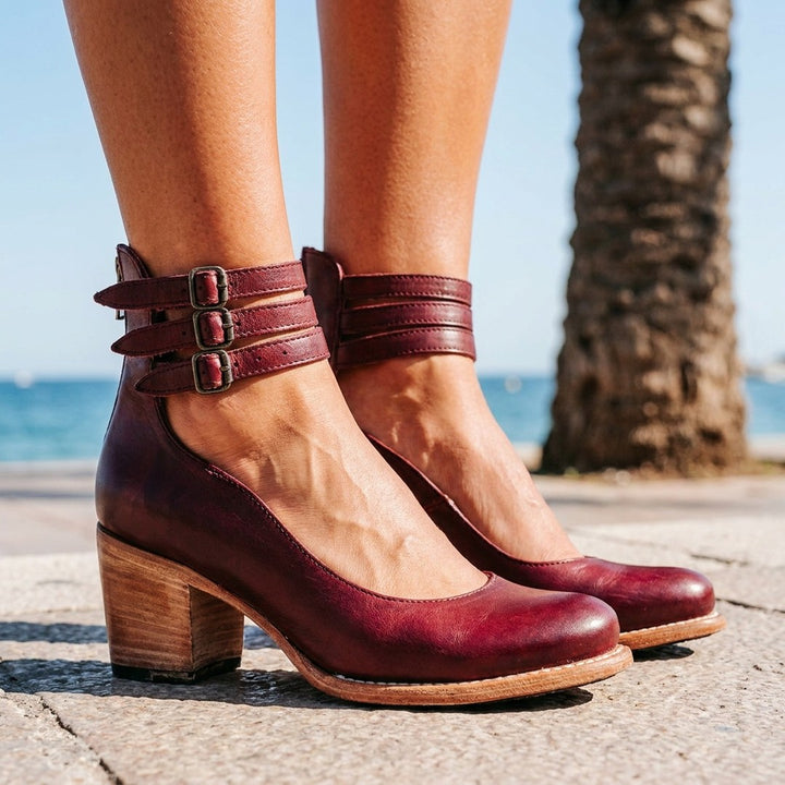 Wine Burgundy — Outdoor Closeup
